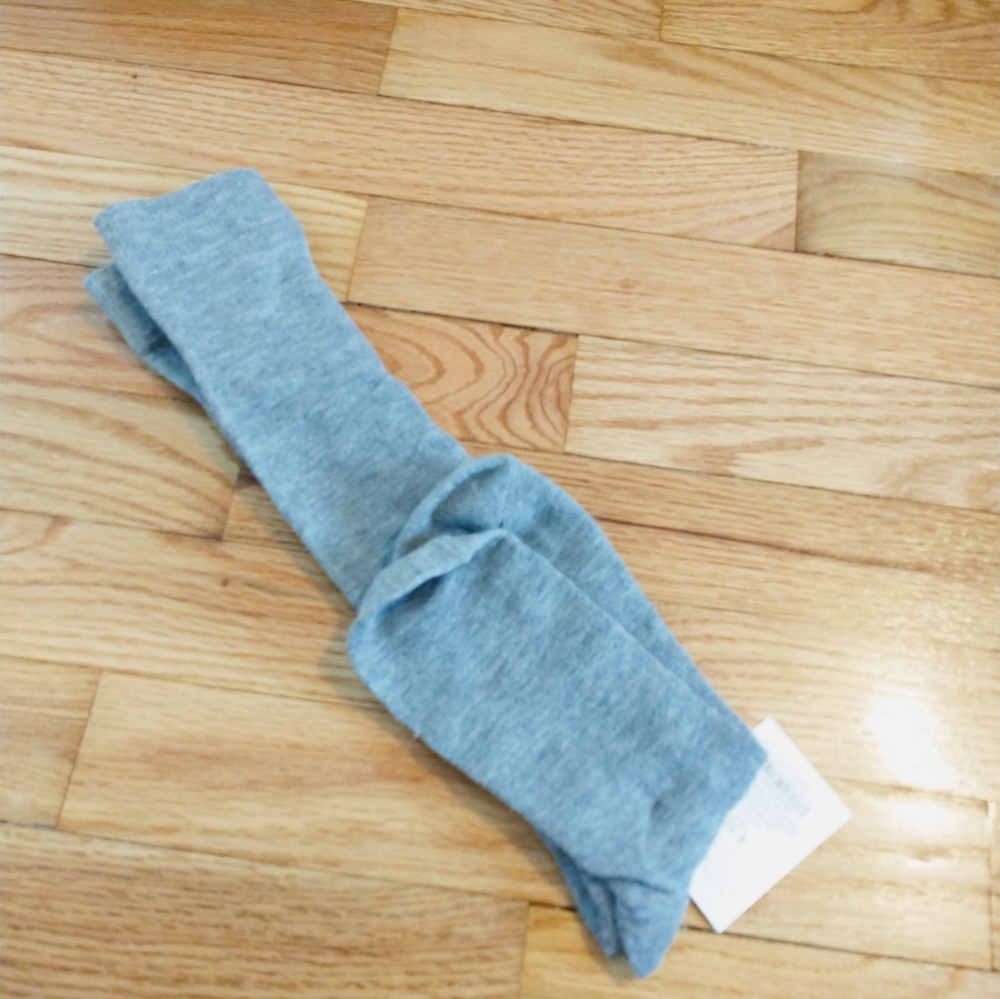 NWT xhilaration knee high grey sock size 4-10